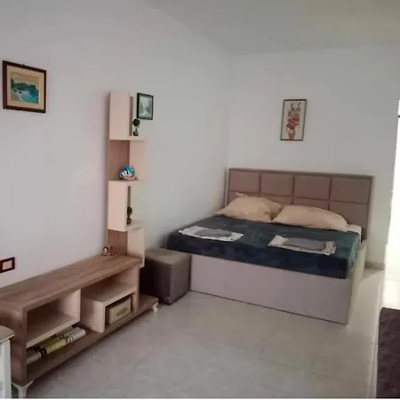 Everest Apartamento Golem (Tirana)