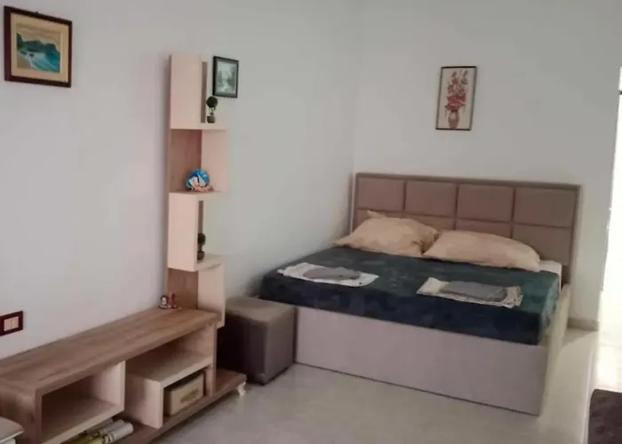 Everest Lejlighed Golem (Tirana)